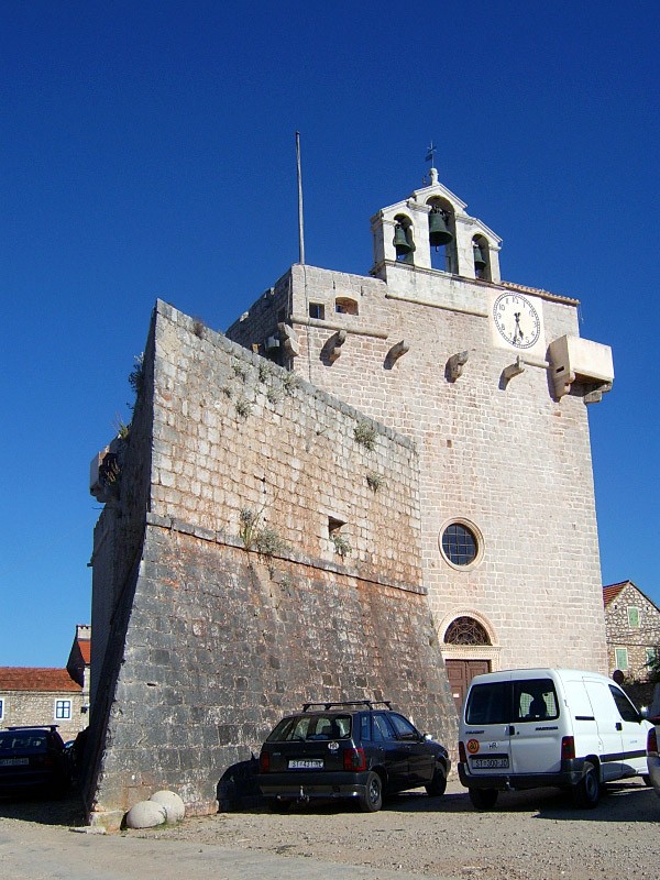Vrboska - Crkva-tvrđava Sv. Marije od Milosrđa